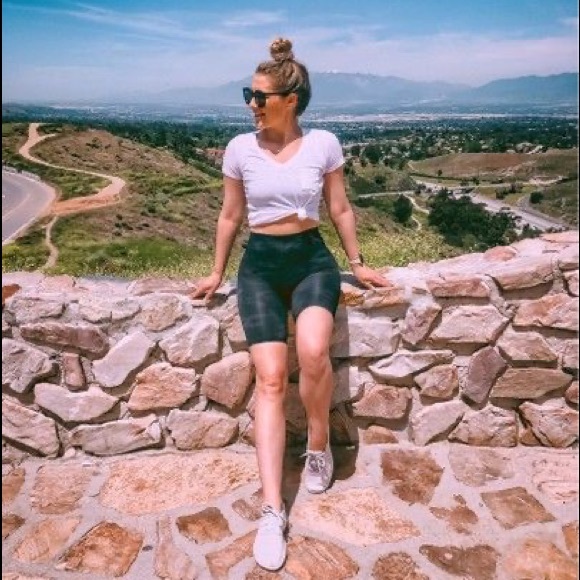 NWT Spanx Grey Black Camo High Waisted Biker Shorts Shape Wear M - Picture 3 of 6